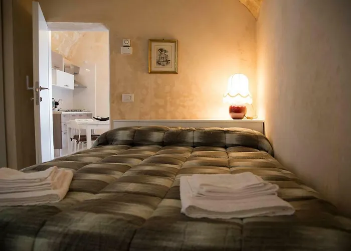 La Bruna Bed & Breakfast *